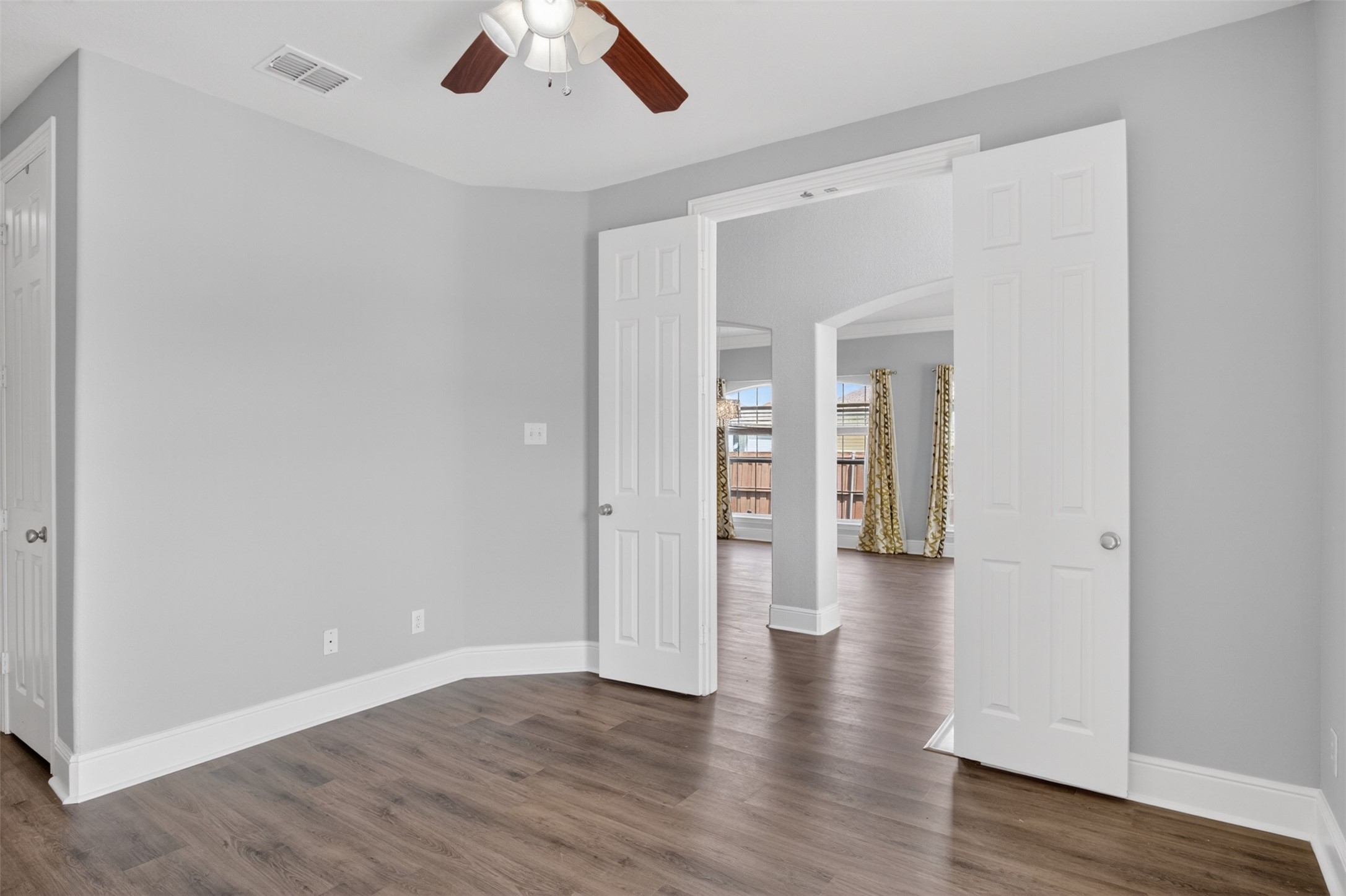 10115 Stone Harbor Way Irving TX 75063