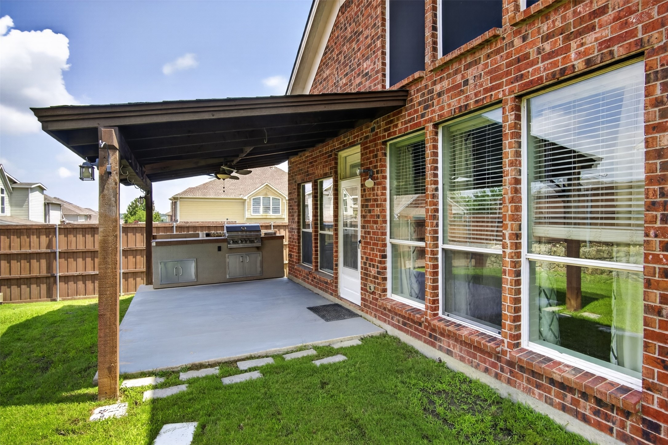 10115 Stone Harbor Way Irving TX 75063