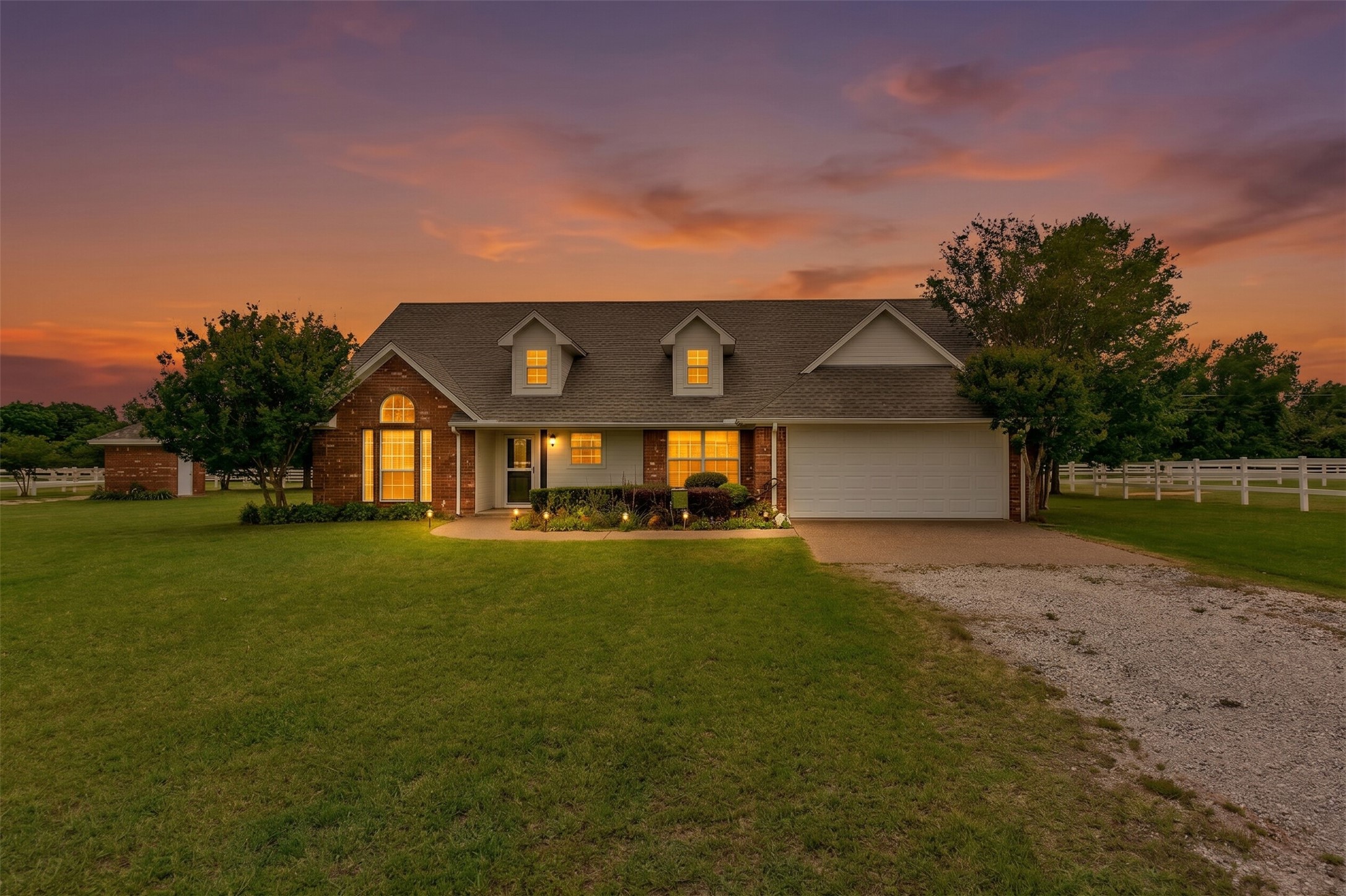 2113 Fm 2123 Paradise TX 76073