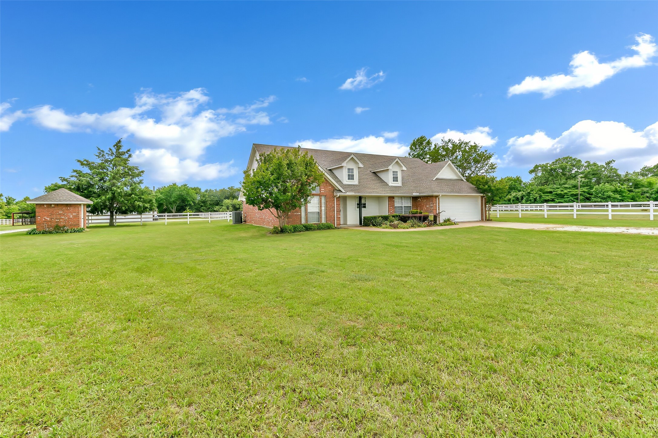 2113 Fm 2123 Paradise TX 76073