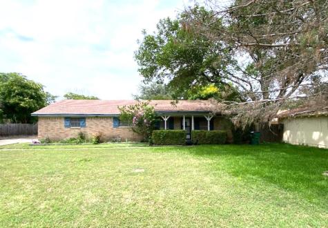 407 Anna Hobbs Lane Eddy TX 76524