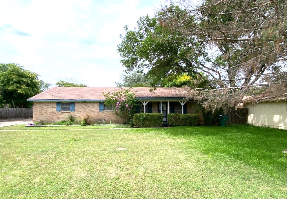 407 Anna Hobbs Lane Eddy TX 76524