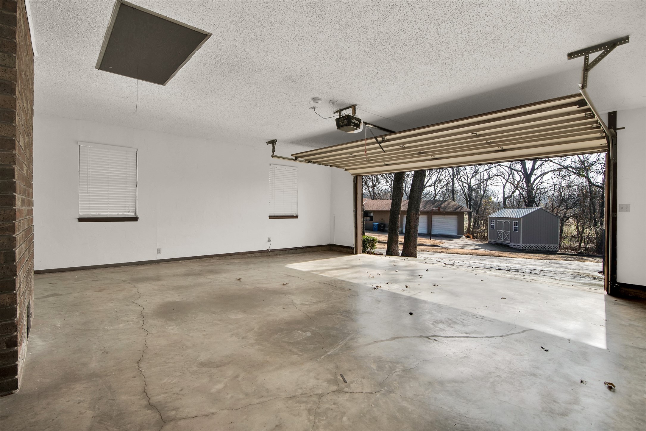 101 Spring Valley Road Denison TX 75020