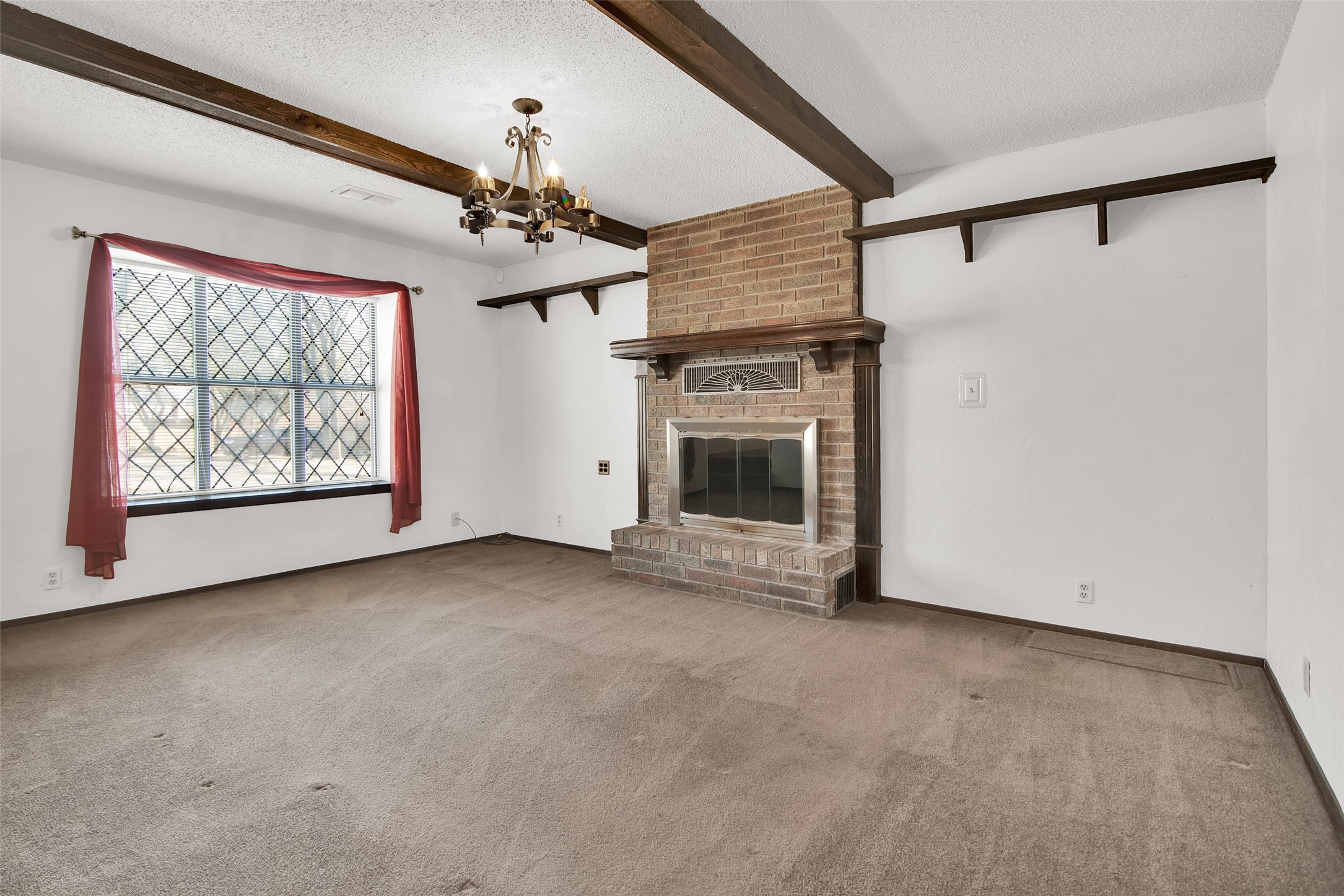 101 Spring Valley Road Denison TX 75020