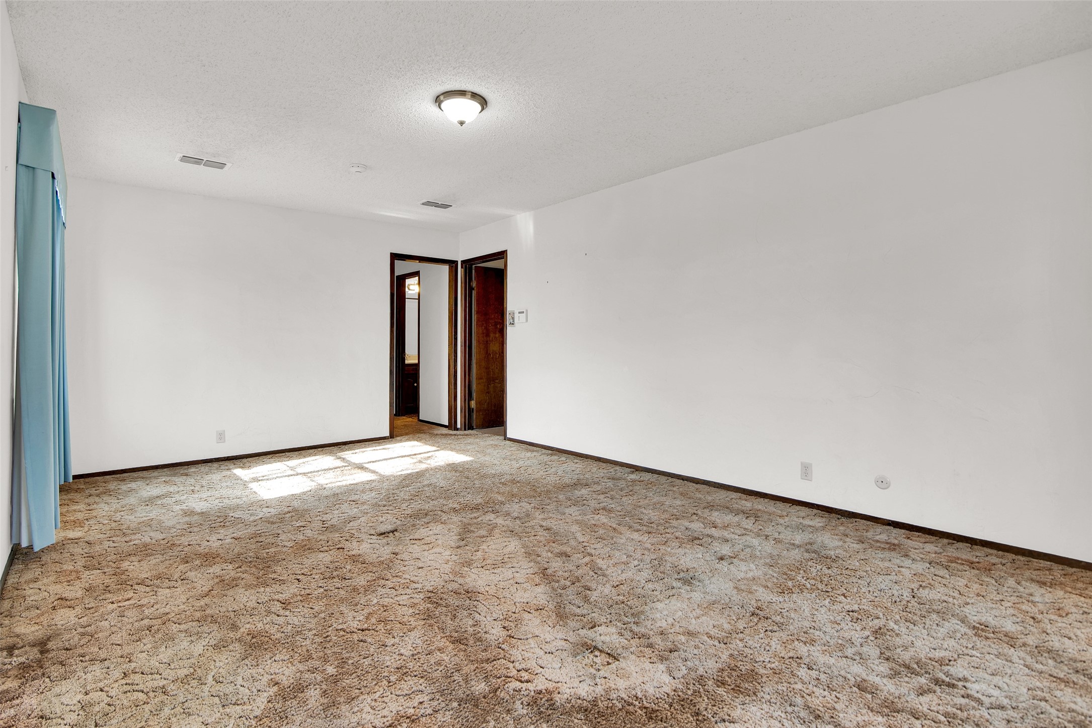 101 Spring Valley Road Denison TX 75020