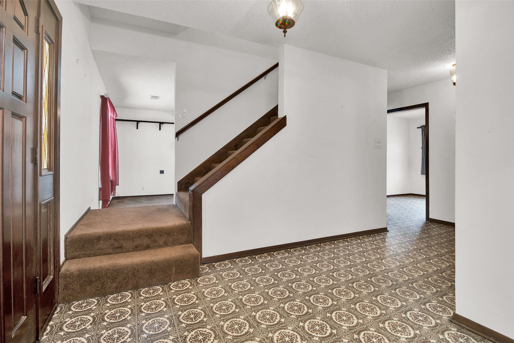 101 Spring Valley Road Denison TX 75020