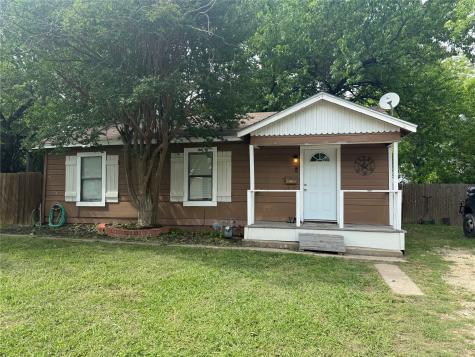 1006 Bishop Street Commerce TX 75428