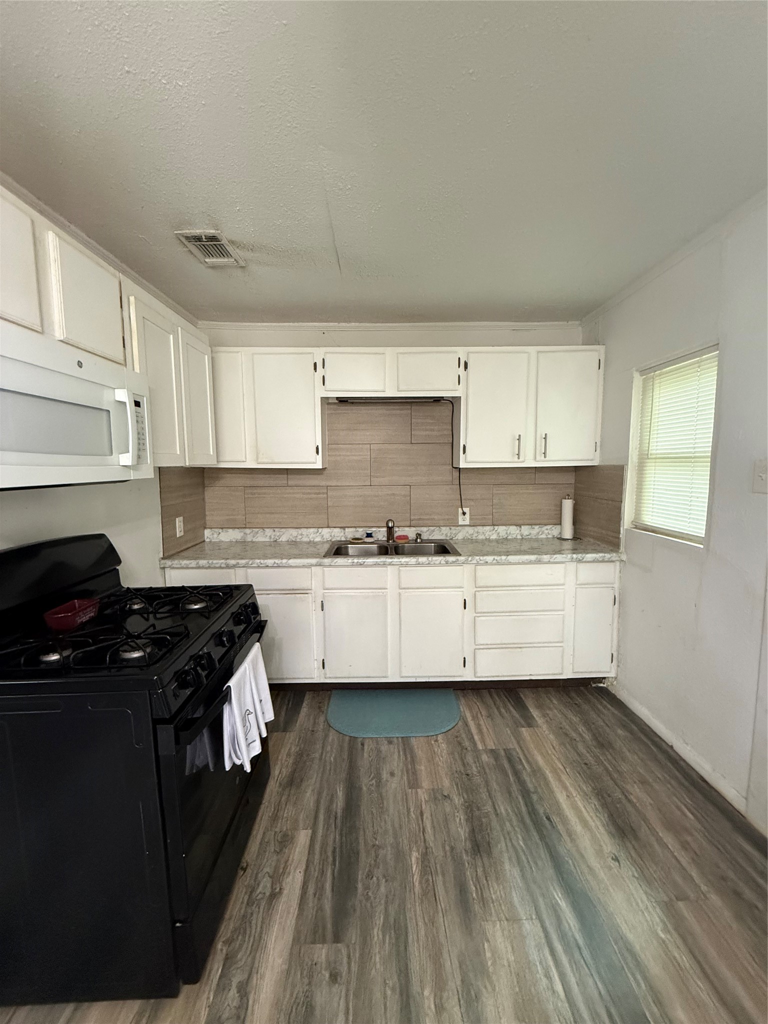 1006 Bishop Street Commerce TX 75428