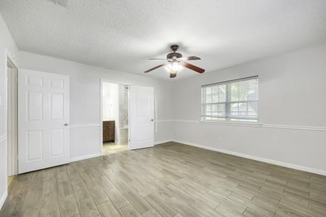 917 Stratford Drive Bedford TX 76021