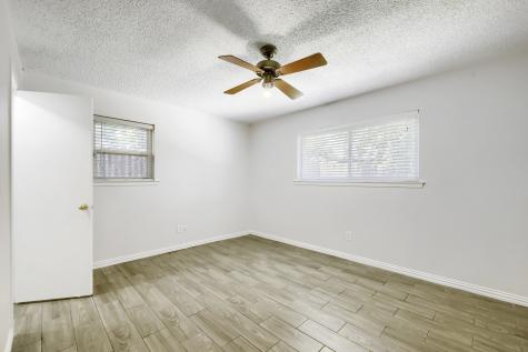 917 Stratford Drive Bedford TX 76021