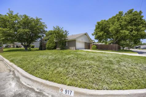 917 Stratford Drive Bedford TX 76021