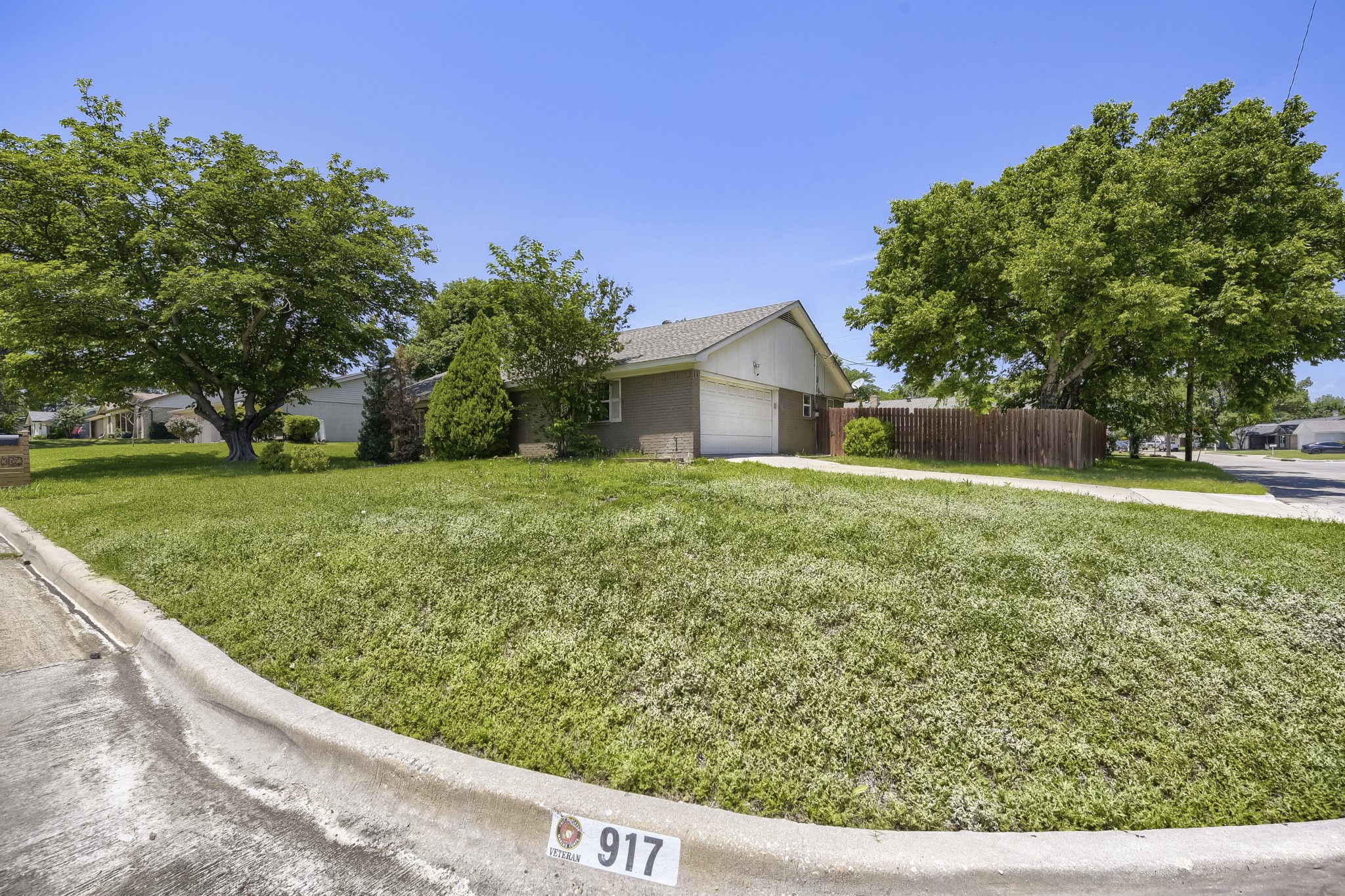 917 Stratford Drive Bedford TX 76021