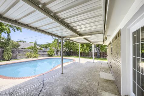 917 Stratford Drive Bedford TX 76021