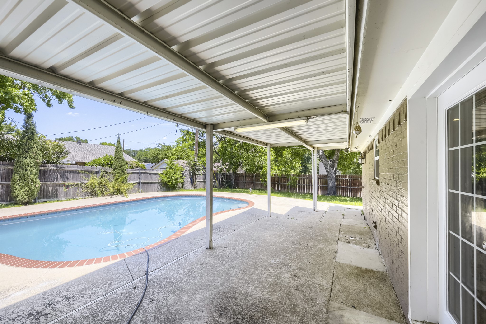 917 Stratford Drive Bedford TX 76021
