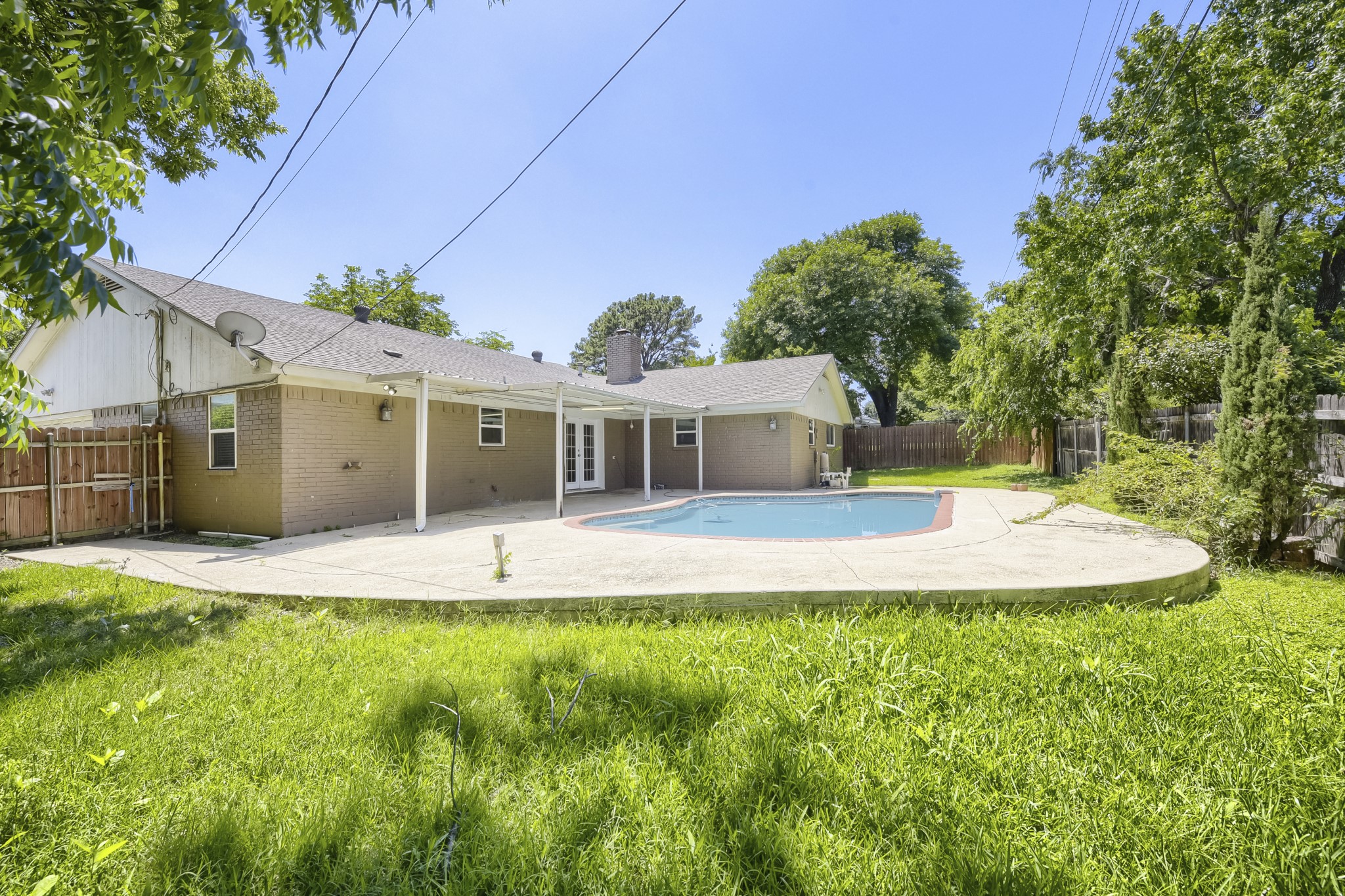 917 Stratford Drive Bedford TX 76021