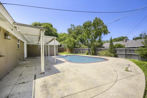 917 Stratford Drive Bedford TX 76021