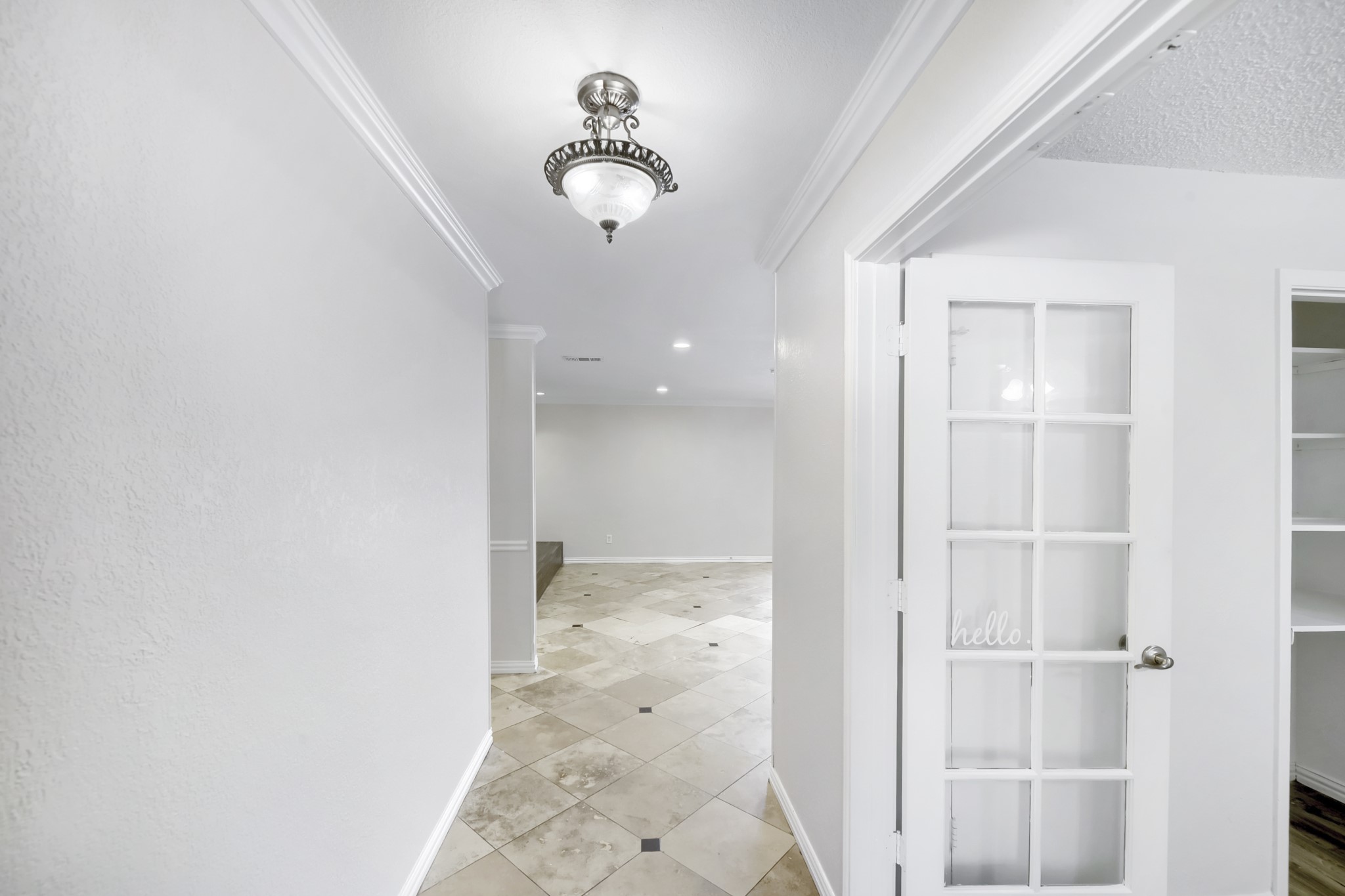 917 Stratford Drive Bedford TX 76021