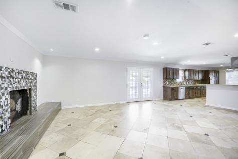 917 Stratford Drive Bedford TX 76021