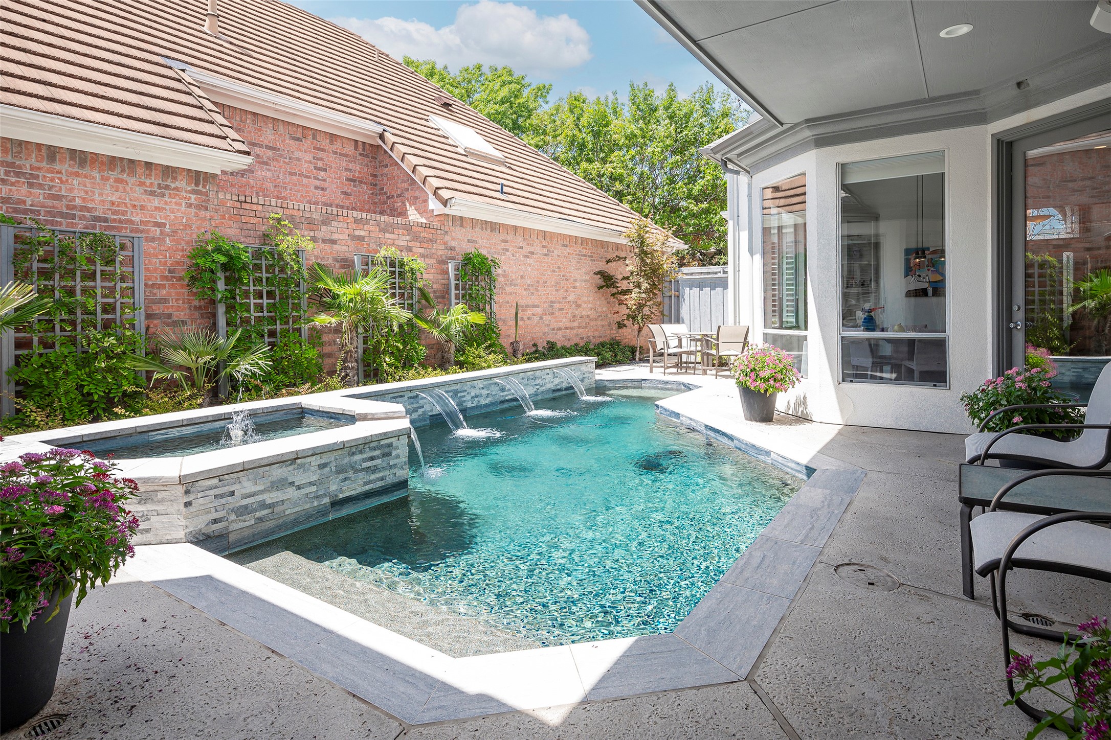 5835 Coolwater Cove Dallas TX 75252