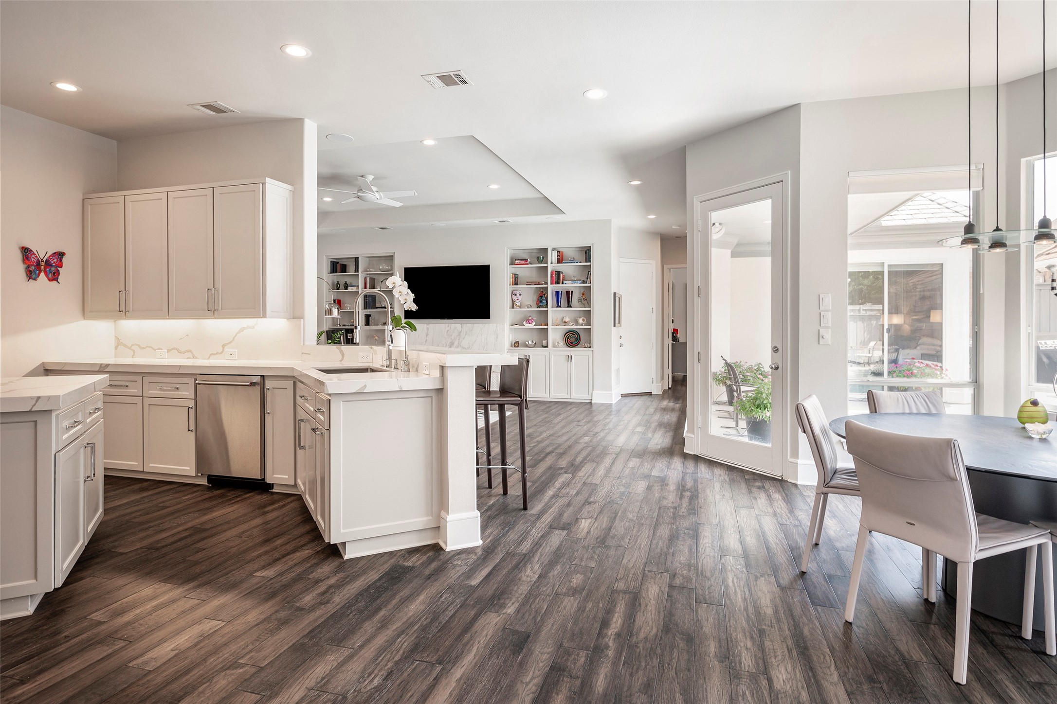 5835 Coolwater Cove Dallas TX 75252