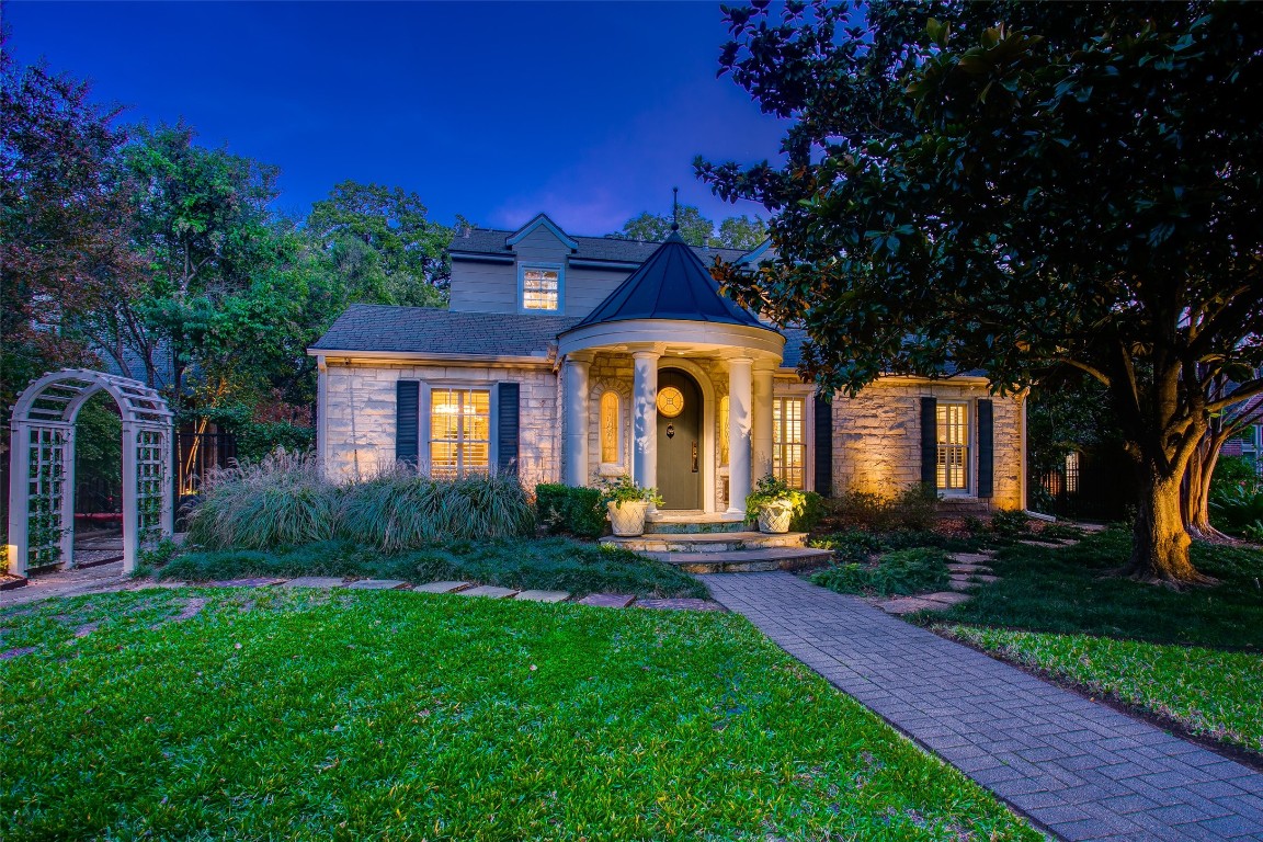 1011 Kessler Parkway Dallas TX 75208