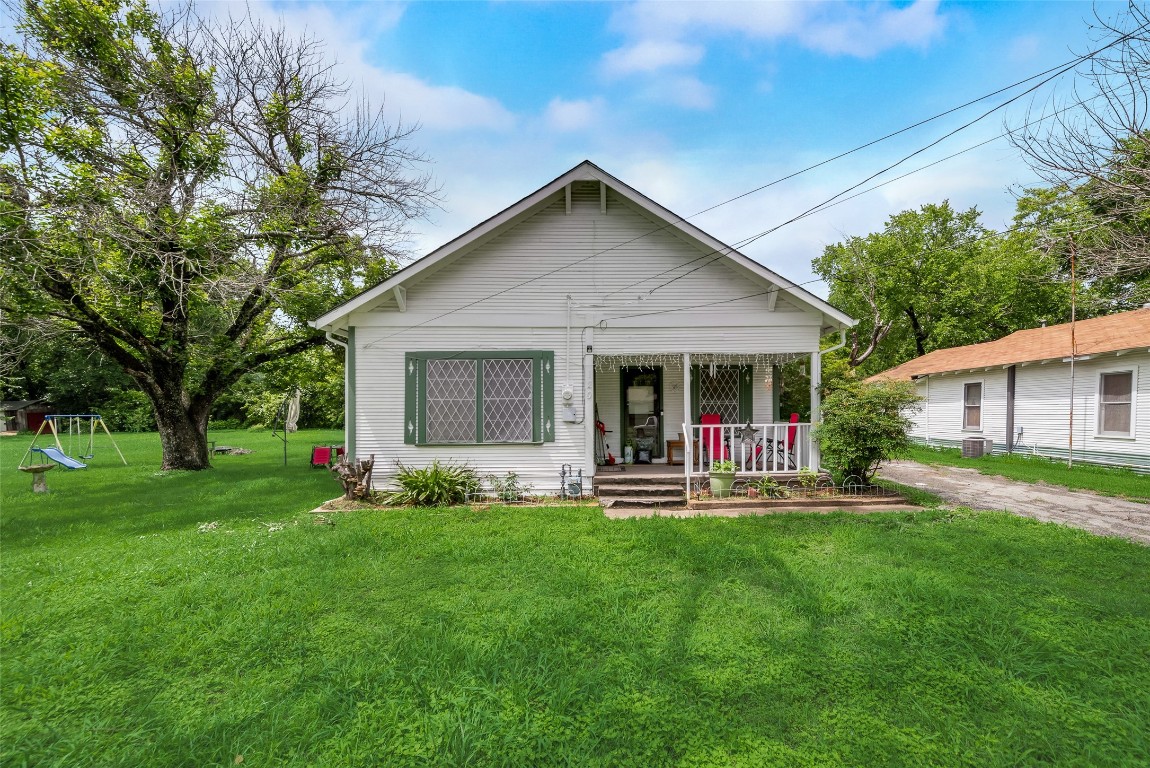 120 E College Avenue Corsicana TX 75110