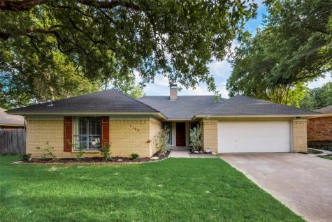 5702 Sagebrush Trail Arlington TX 76017
