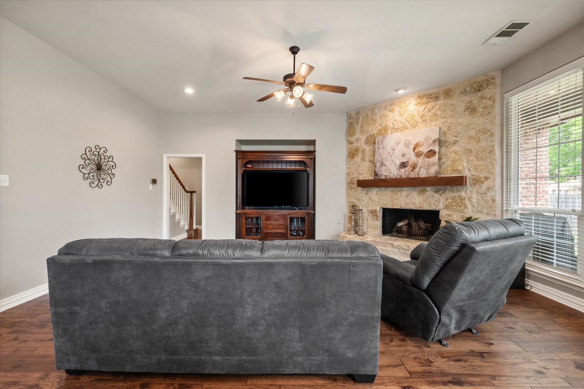 1904 Yarmouth Court Mansfield TX 76063