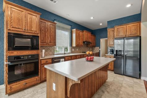 1904 Yarmouth Court Mansfield TX 76063