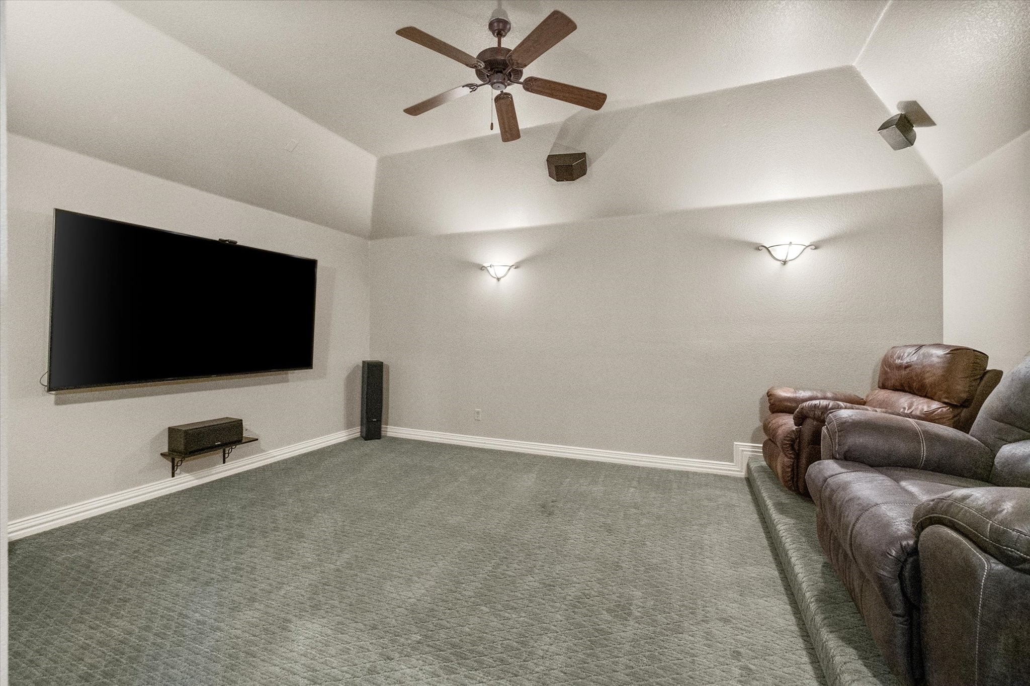 1904 Yarmouth Court Mansfield TX 76063