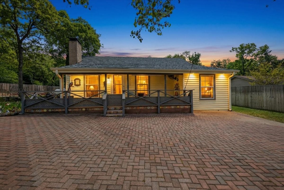 333 Lakeview Drive Hideaway TX 75771
