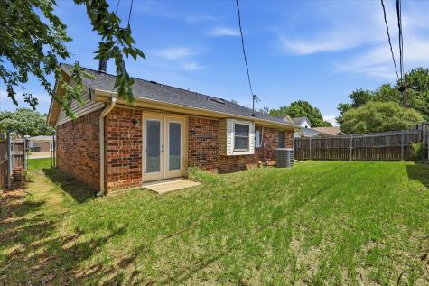 4118 Green Acres Circle Arlington TX 76017