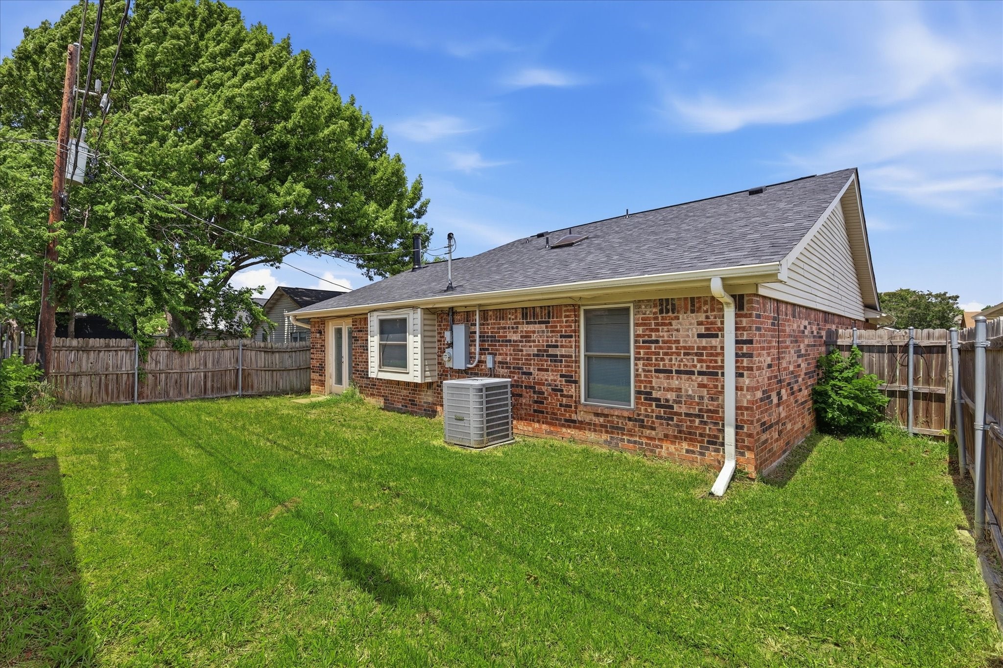 4118 Green Acres Circle Arlington TX 76017