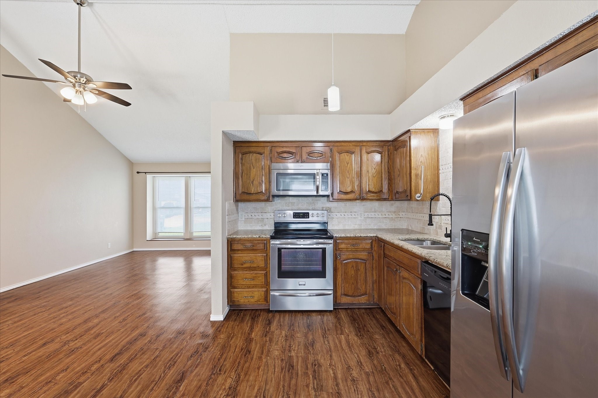 4118 Green Acres Circle Arlington TX 76017