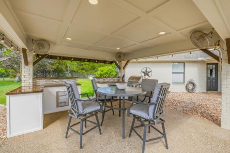 6901 Running Deer Court Granbury TX 76049