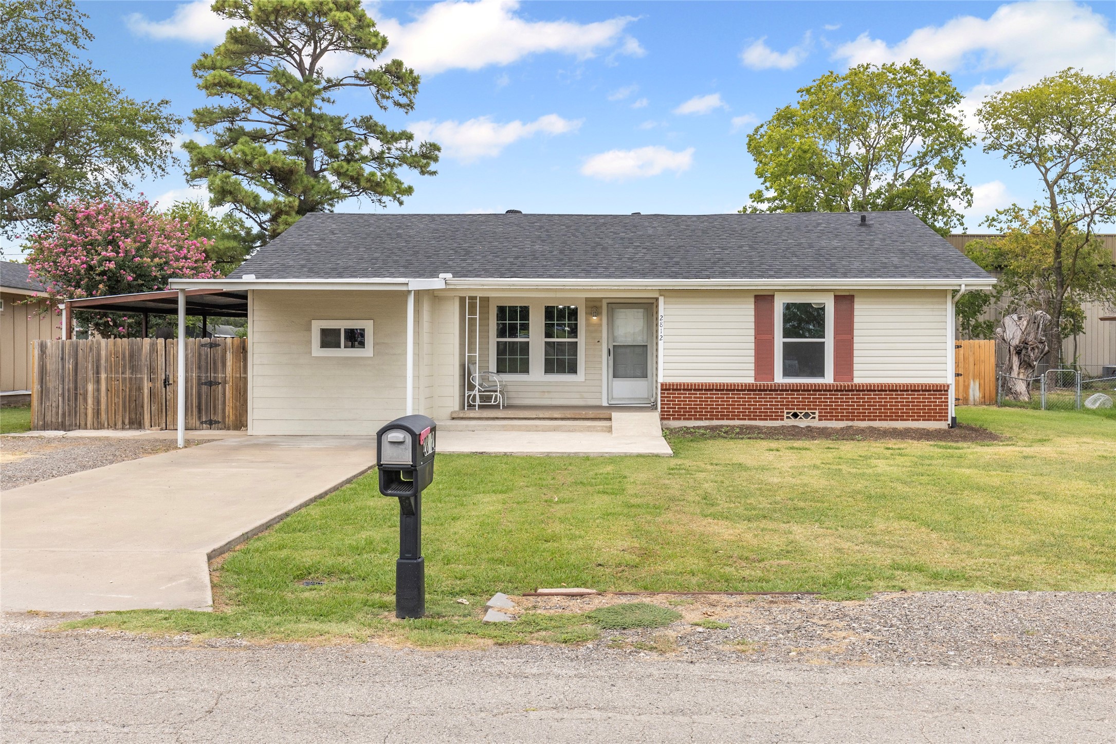 2812 Albert Street Greenville TX 75401