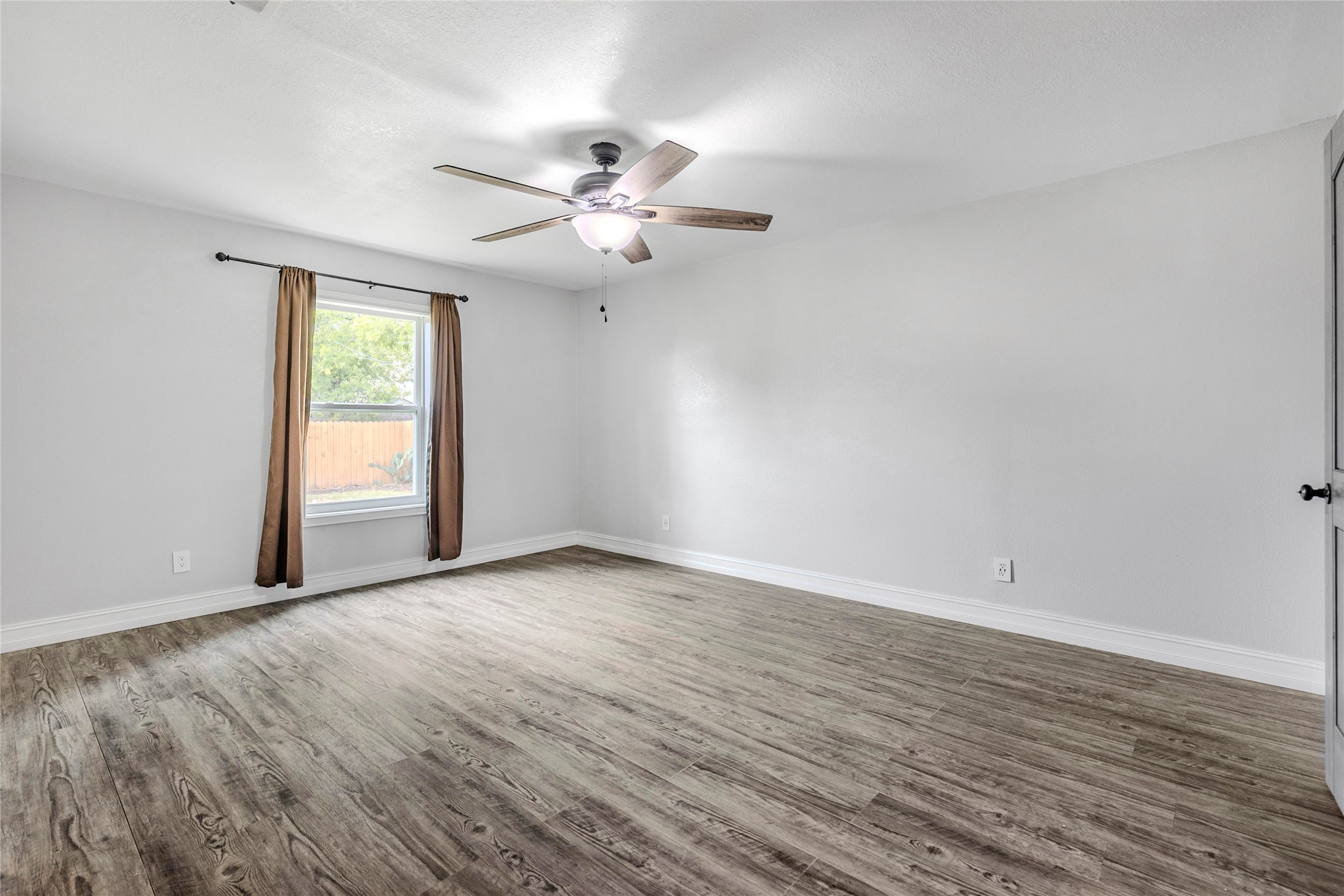 2812 Albert Street Greenville TX 75401