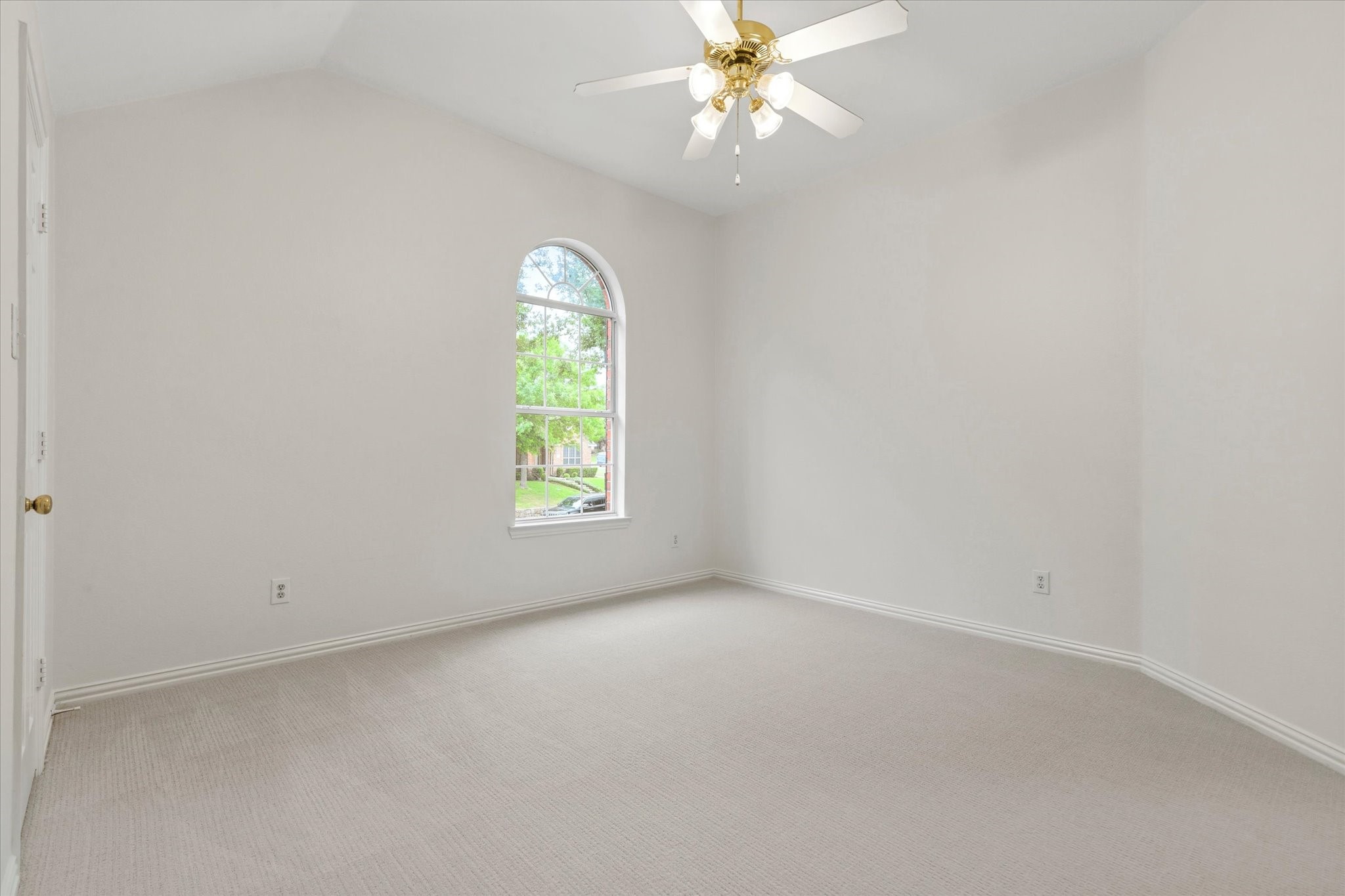 1909 Wind Lake Circle Garland TX 75040