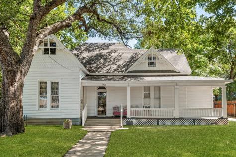 1404 W Main Street Waxahachie TX 75165