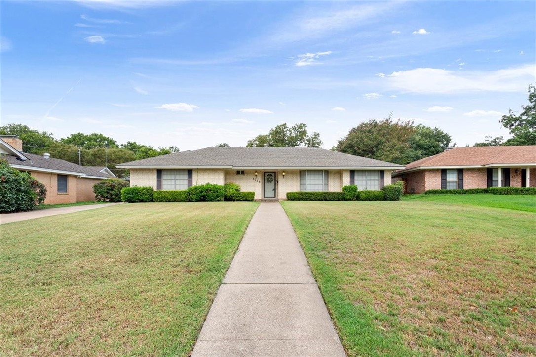 5736 Lakemont Circle Waco TX 76710