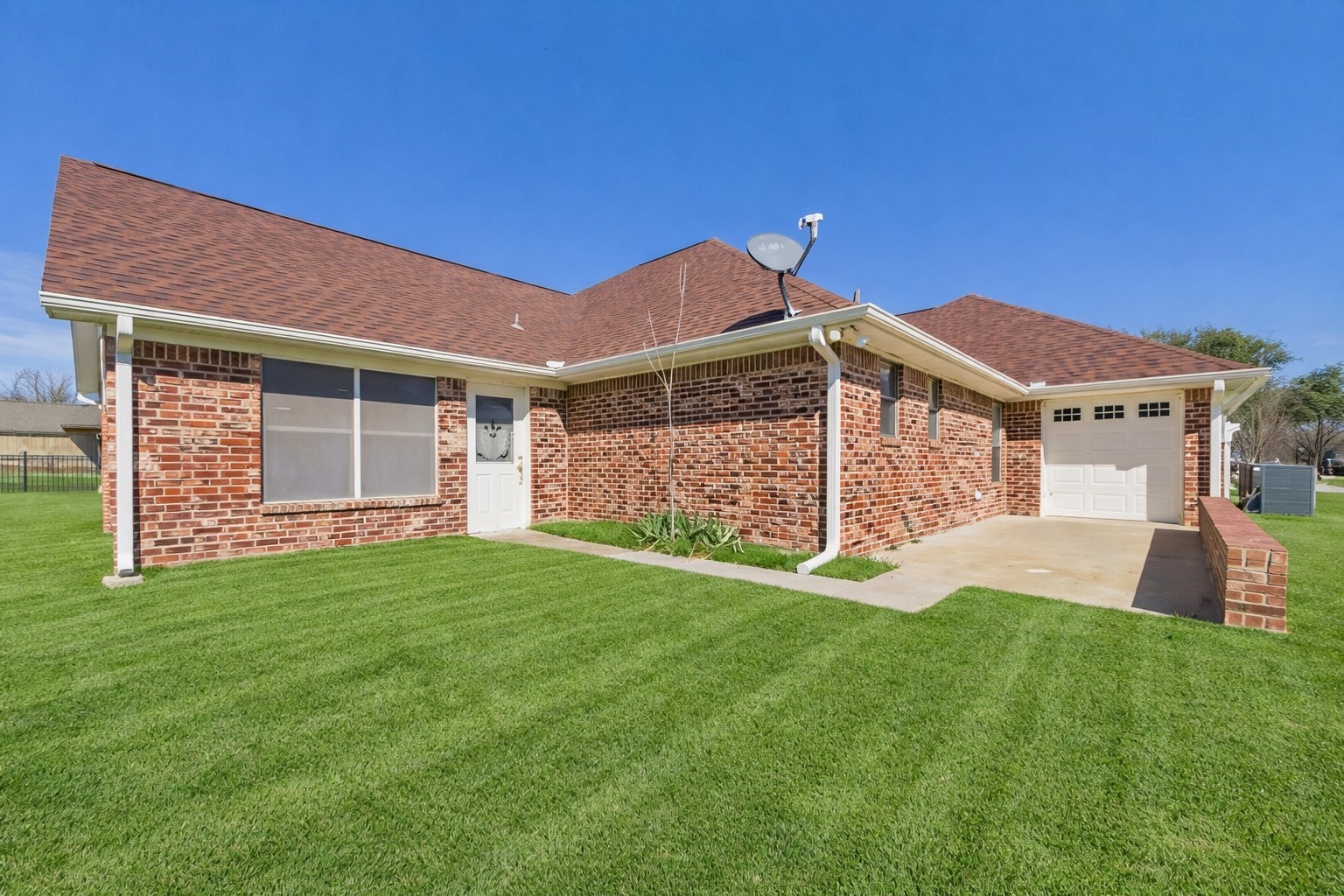 17778 Country Club Drive Kemp TX 75143