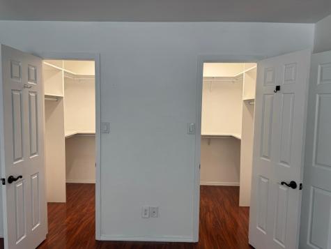 800 Spicewood Court Irving TX 75063