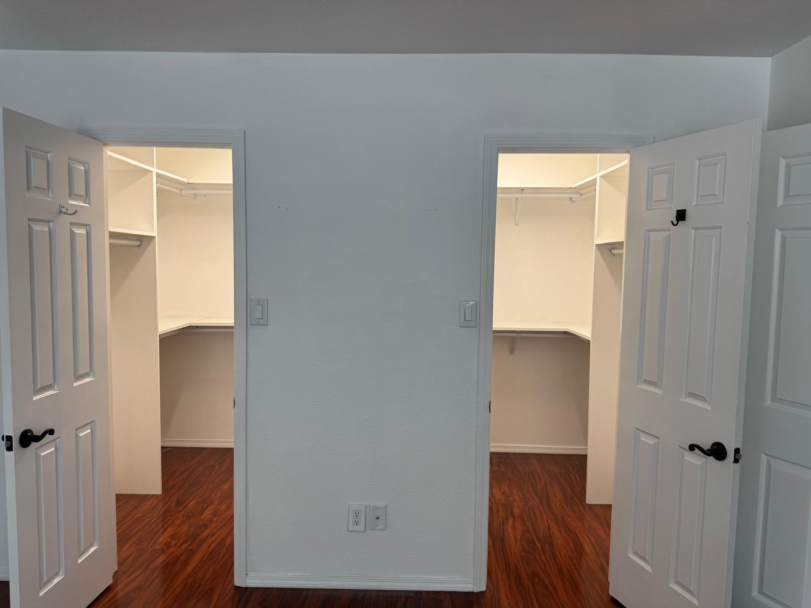 800 Spicewood Court Irving TX 75063