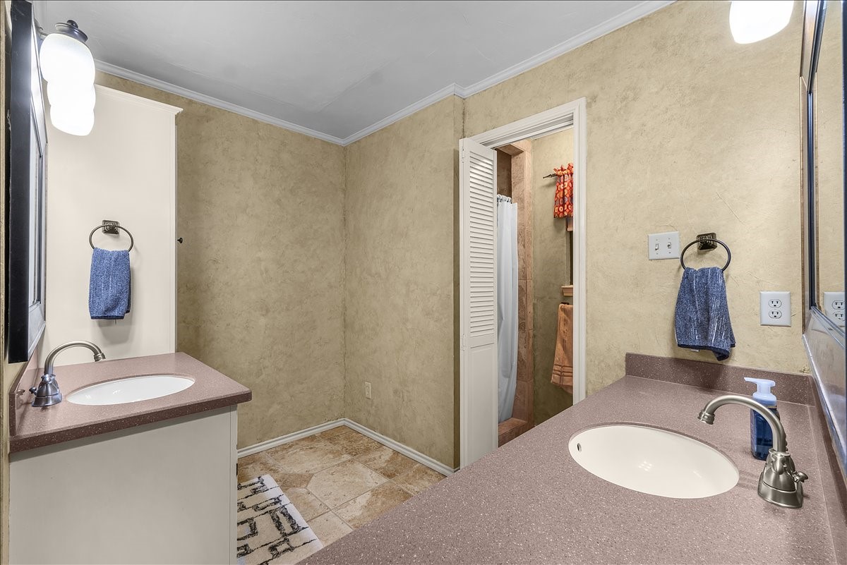 220 Annetta Willow Park TX 76087