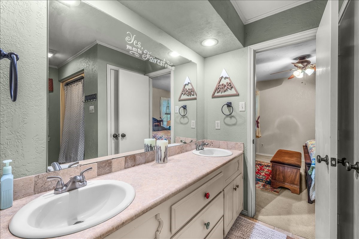220 Annetta Willow Park TX 76087
