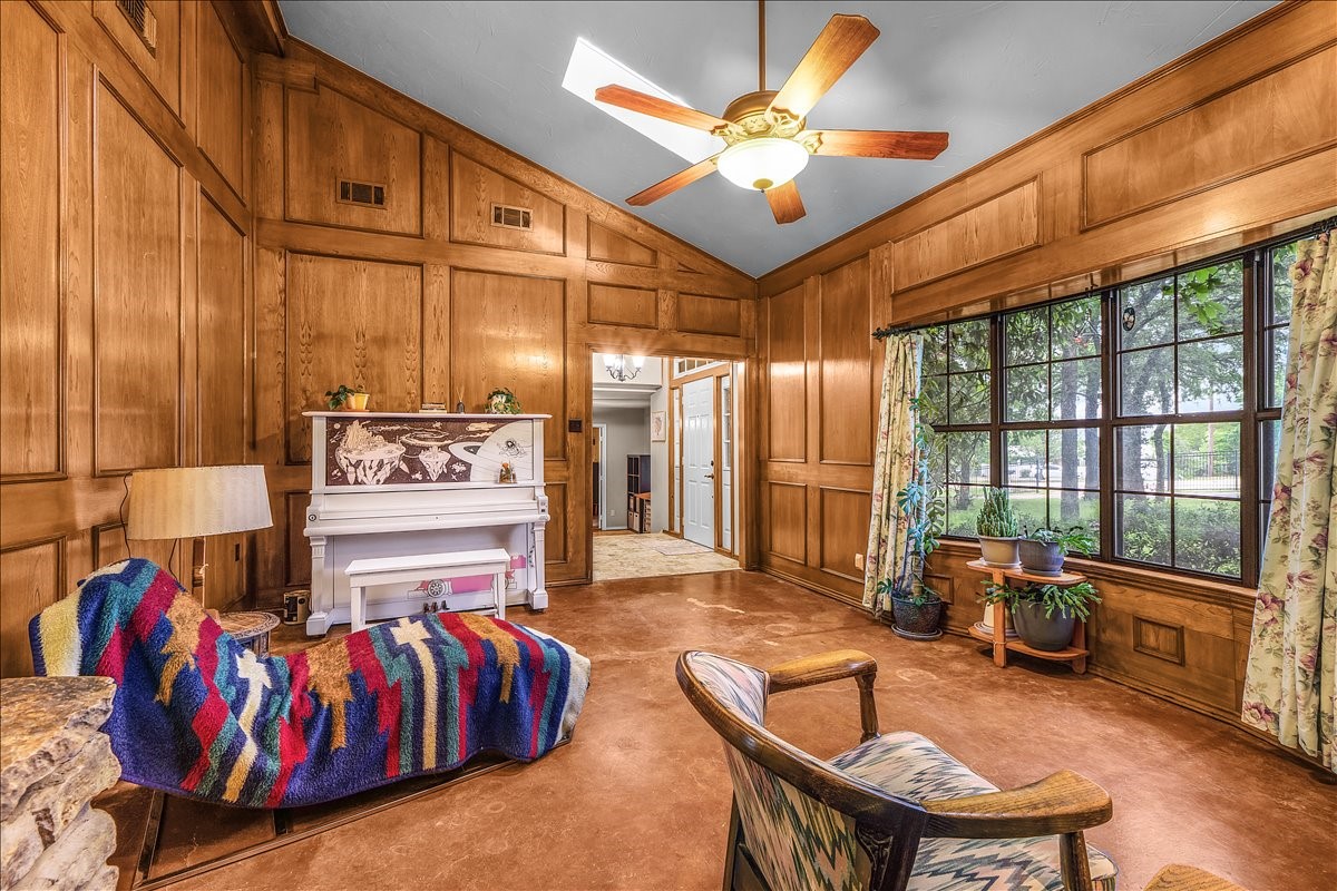 220 Annetta Willow Park TX 76087