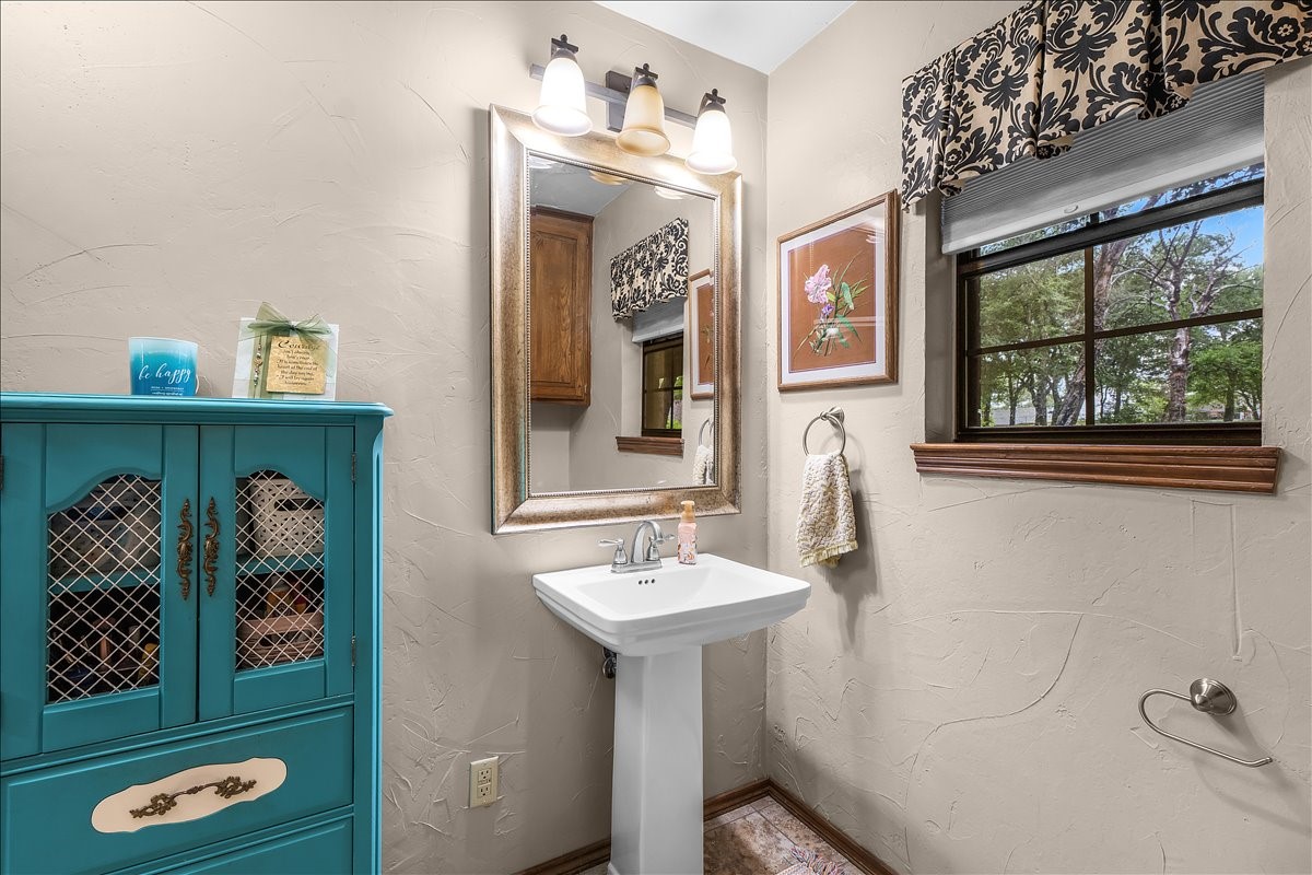 220 Annetta Willow Park TX 76087