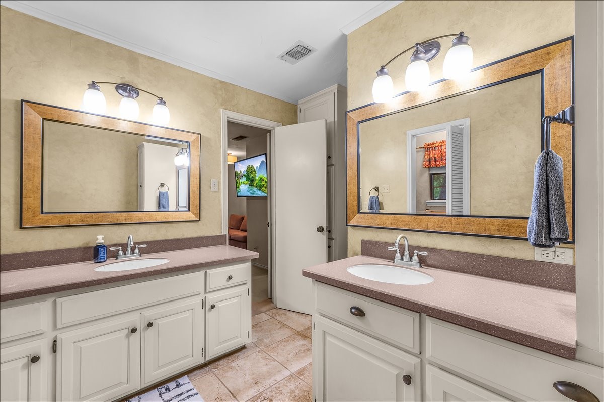 220 Annetta Willow Park TX 76087
