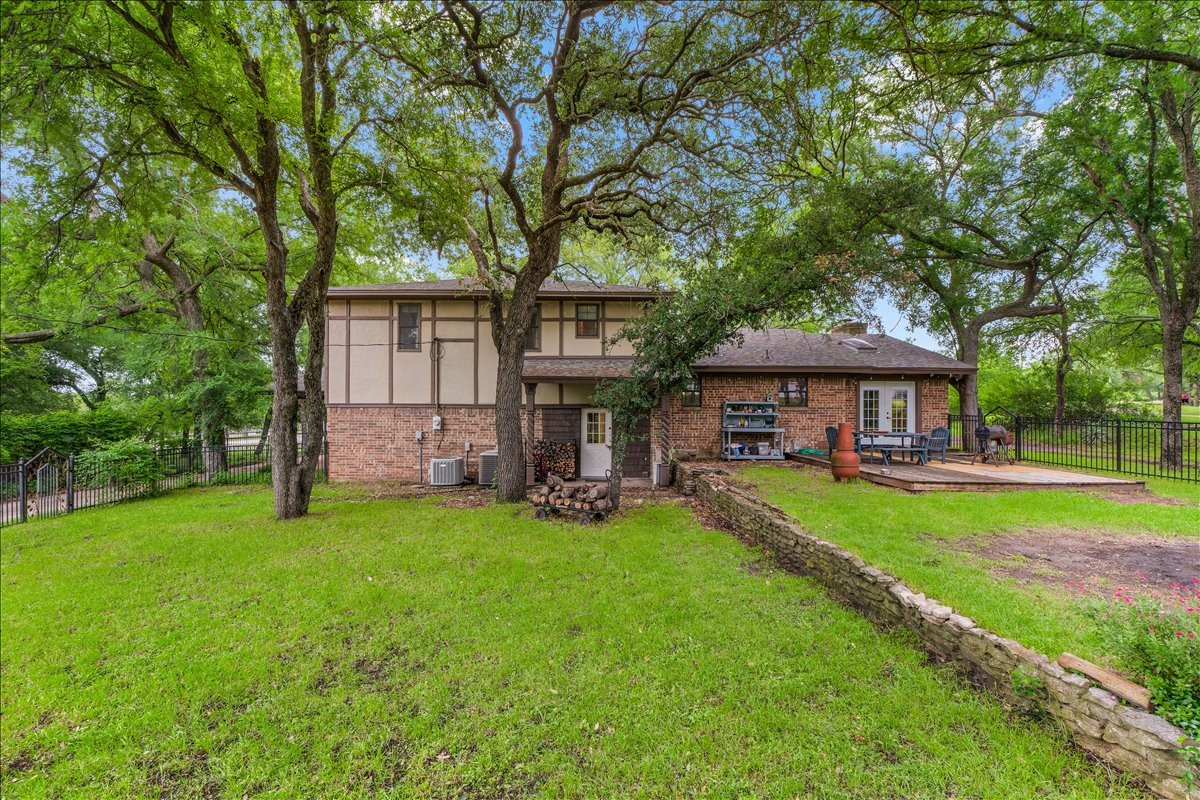 220 Annetta Willow Park TX 76087