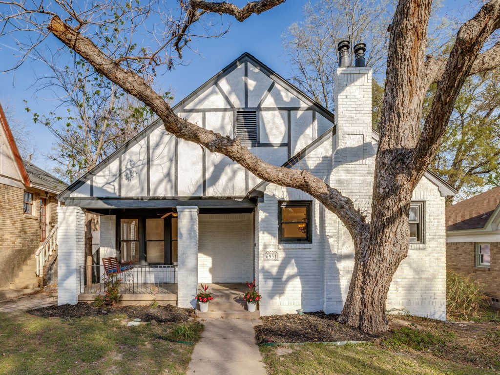 6931 Lindsley Avenue Dallas TX 75223